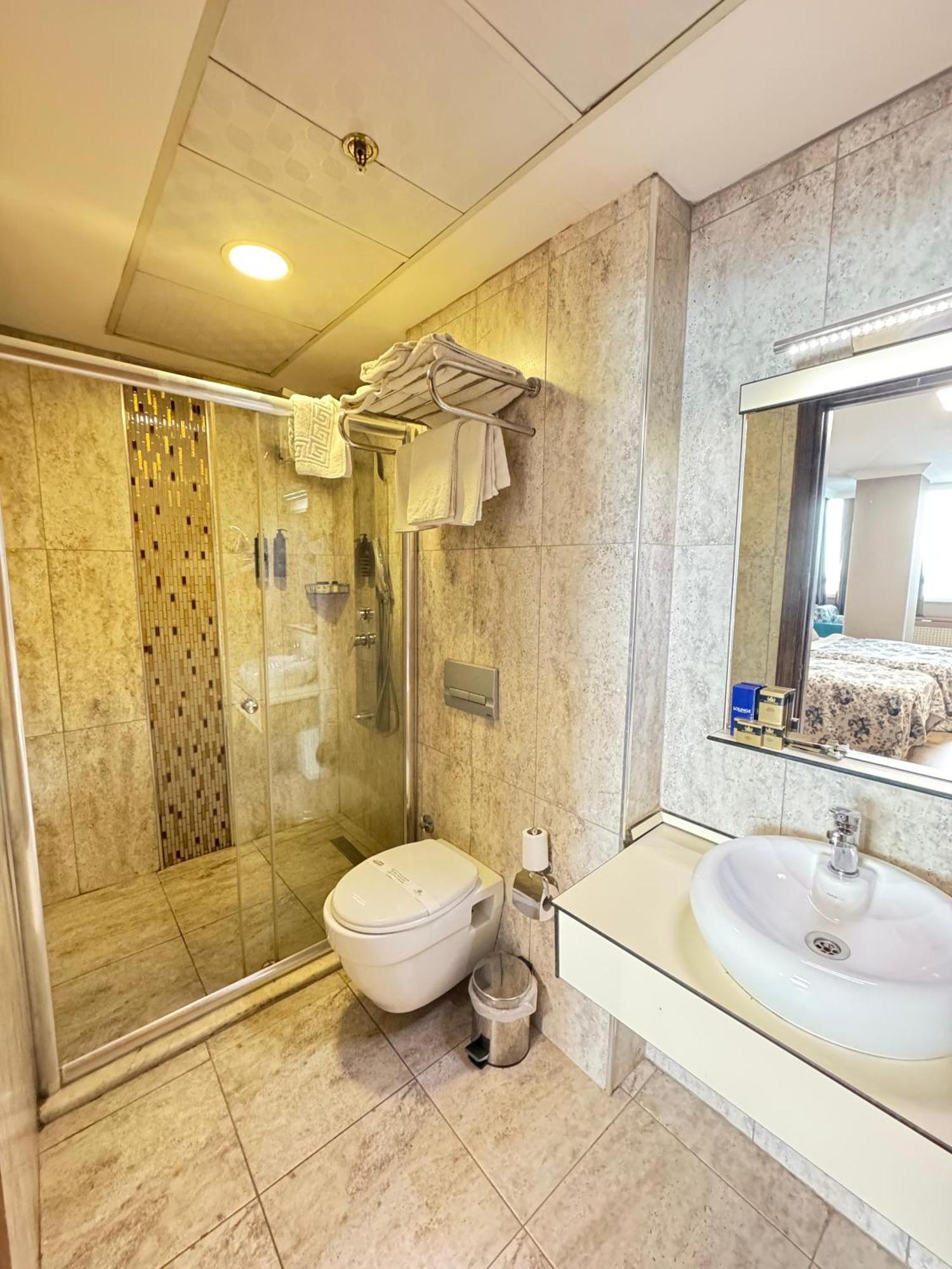 Hotel Golden Lounge Istanboel